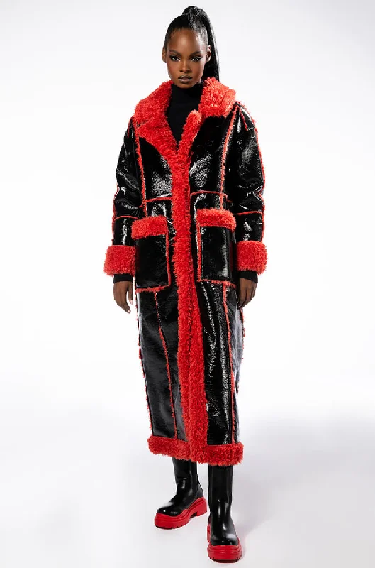 warm outerwearLONG PATENT TRENCH COAT WITH FUR TRIM