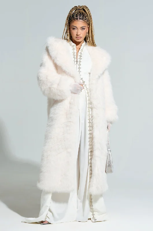 comfortable outerwearMANCHESTER HOODED FAUX FUR IN IVORY